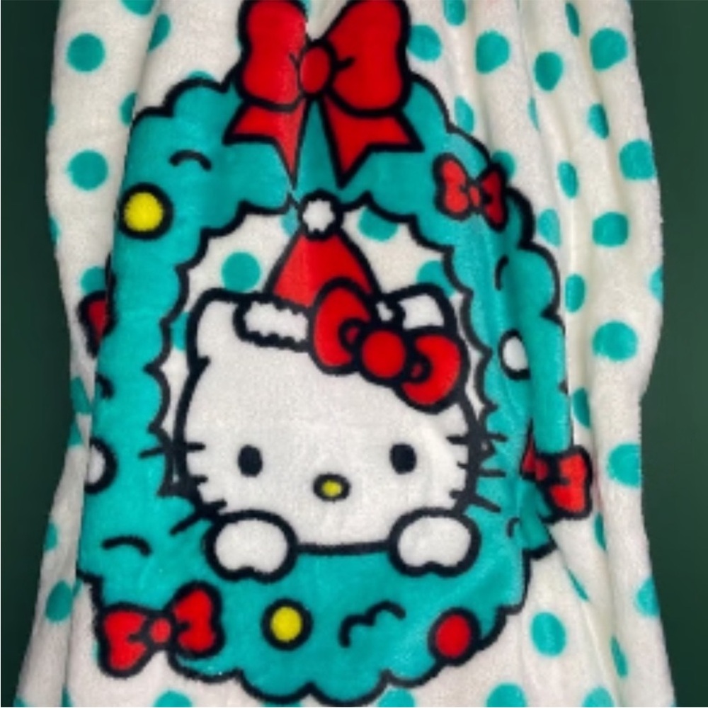 Hello Kitty Christmas Blanket